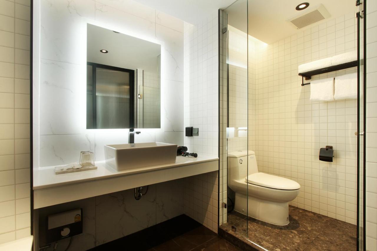 @Nares Hotel Бангкок Экстерьер фото